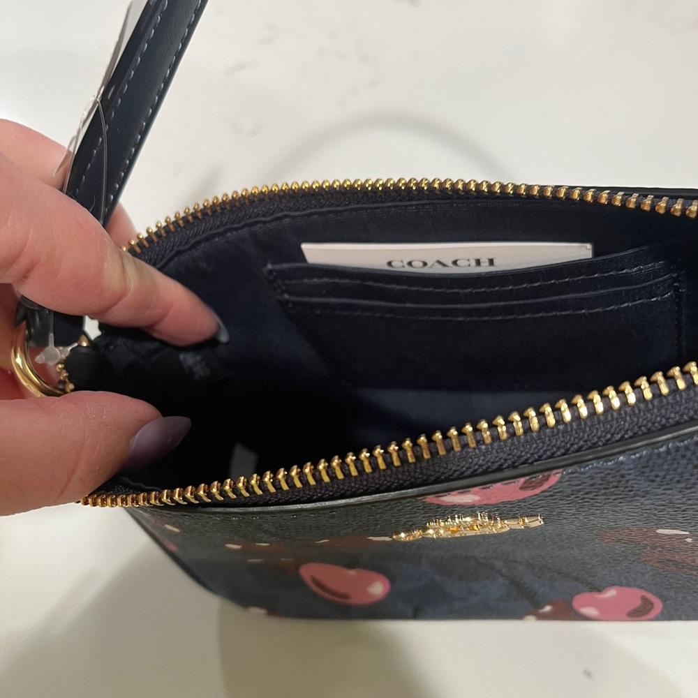 🍒 New! Coach! - Picture 11 of 17